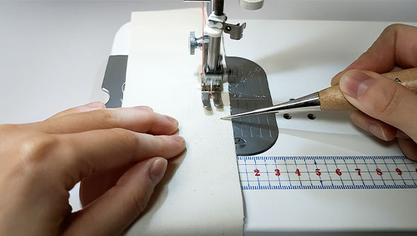 ミシン縫いの補助