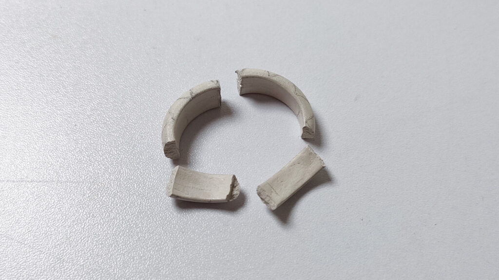 割れてしまったリングを修正する方法