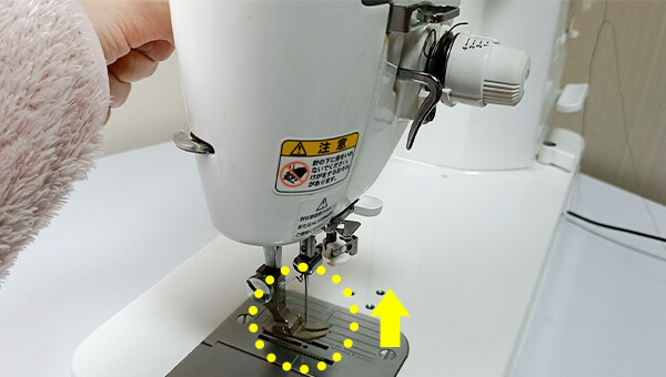 上糸をかける前の準備②