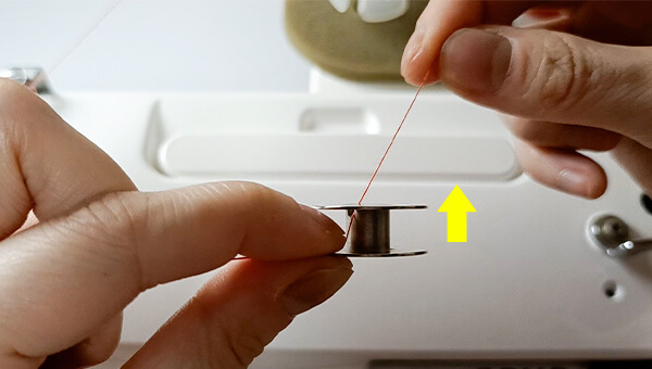 ボビンをセットする①