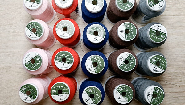 ロックミシン糸